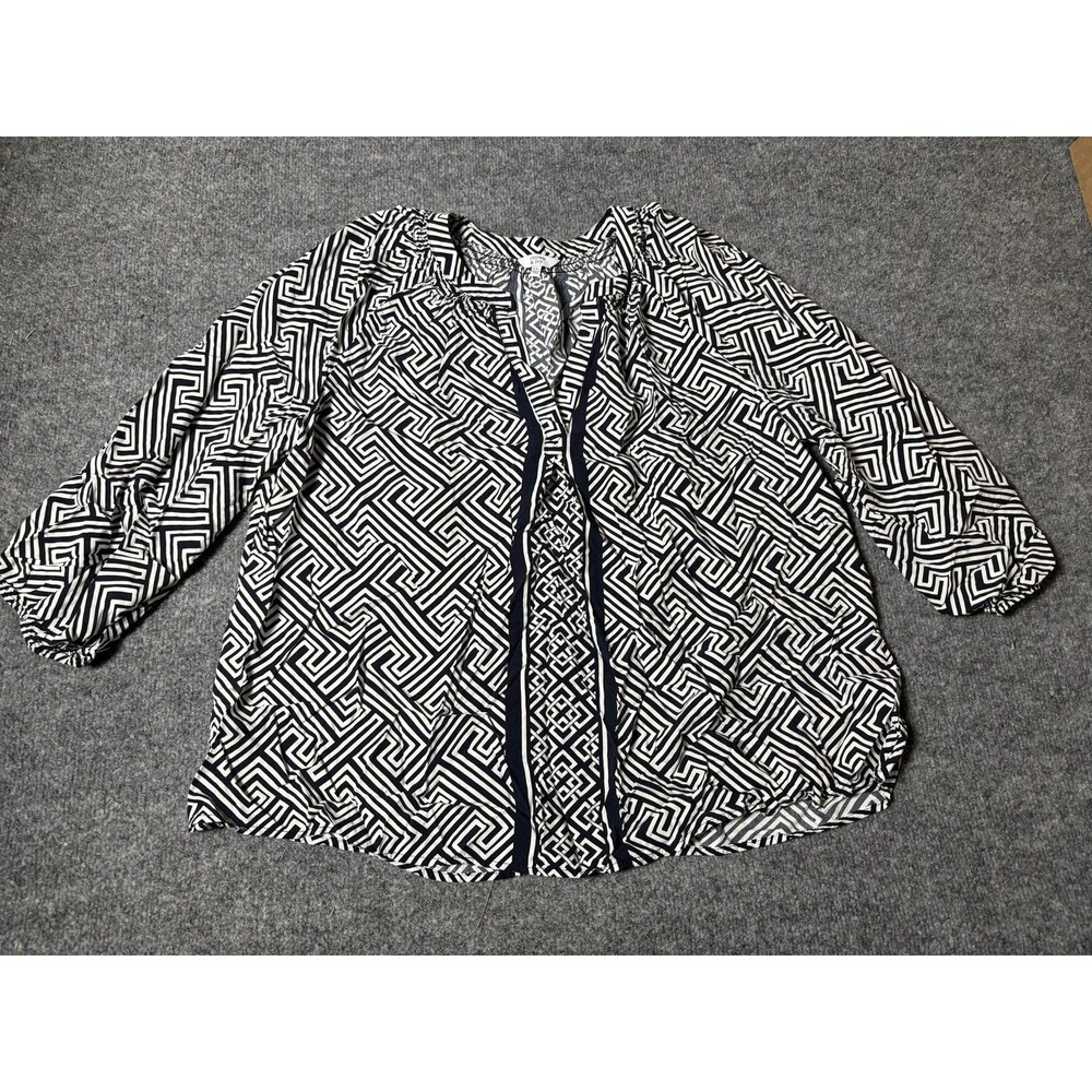 Crown & Ivy Blouse Womens 2XL Blue White Geometric V Neck 3/4 Sleeve Tunic